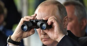 Росія шпигує за підводними кабелями Великої Британії: риболовецькі судна як інструмент шпигунства