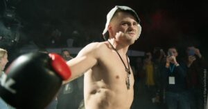 Берінчик у рукавичках для ММА: все про бій з Ханаковим 22 листопада