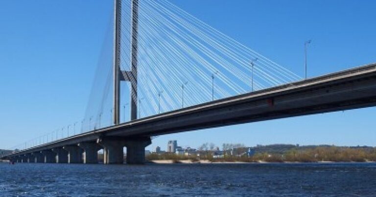 Київська транспортна криза: Чому лівий берег відрізаний від правого і як це виправити