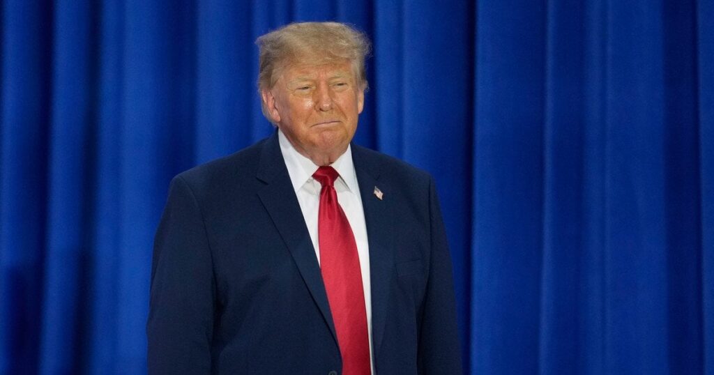 Трамп тисне на Зеленського і заграє з Путіним: Reuters розкрив тактику напередодні виборів у США Трамп тисне на Зеленського і заграє з Путіним: Reuters розкрив тактику напередодні виборів у США