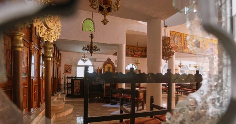 Жорстока стрілянина під час похорону в Йорданії: десятки жертв та офіційне визнання теракту