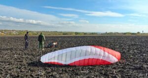 Українець на мотопараплані незаконно перетнув кордон з Молдовою та попросив притулку