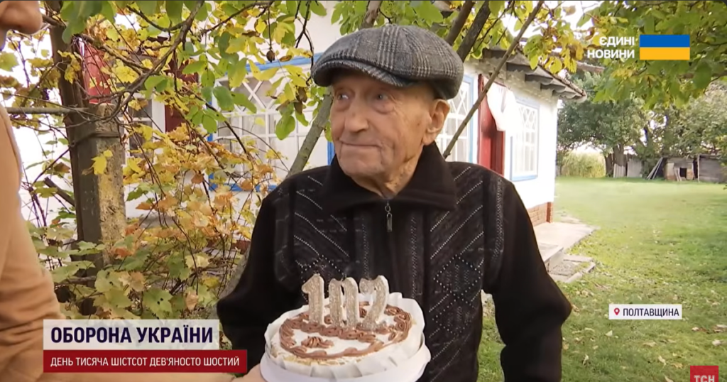 Без окулярів, пігулок та лікарів: 102-річний українець розкрив незвичний секрет свого довголіття Без окулярів, пігулок та лікарів: 102-річний українець розкрив незвичний секрет свого довголіття