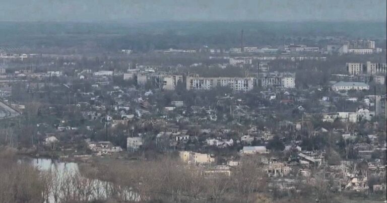 Голод, мінування та виживання під прицілом армії Путіна: що насправді відбувається в окупованих Олешках