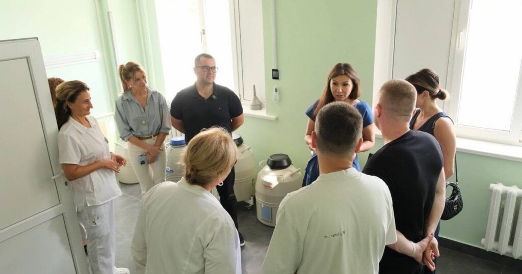 Українські військові можуть безплатно зберегти біоматеріал для майбутнього батьківства
                    
                Актуально