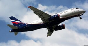 Аварія російського літака — Superjet повернувся до Єревана через поломку — Світ