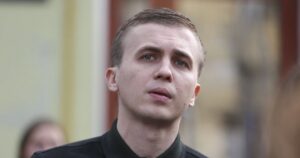 Михайла Ткача затримали у Відні: що відомо про журналіста і де його колега — Світ
