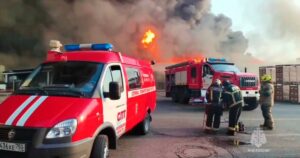 РФ розірвали вибухи: прилетіло по заводу, який готував "начинку" для крилатих ракет – відео