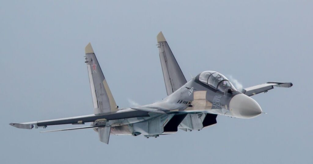 В Росії розбився винищувач Су-30СМ — перші деталі (відео)