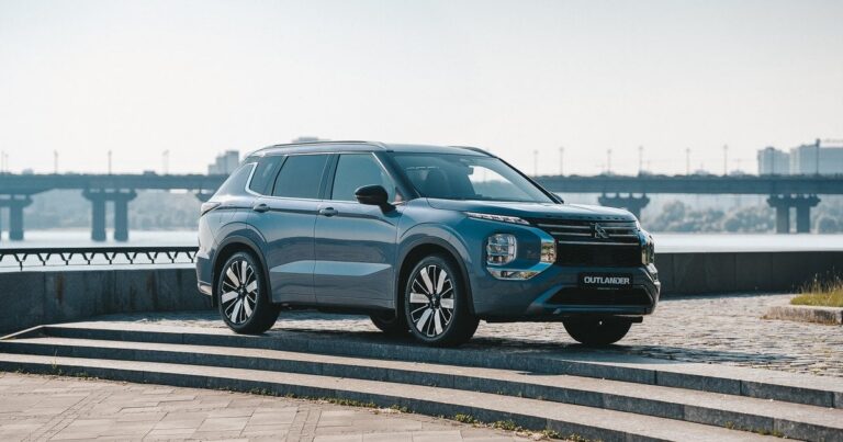 Mitsubishi Outlander Ultimate Plus: Максимальна Вигода та Преміальний Комфорт за Спеціальною Ціною