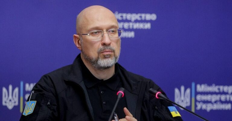 Чому в Україні почали відключати світло: Причини та наслідки за словами Шмигаля