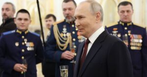 День народження Путіна - ексканцлер Німеччини Шредер приїхав на святкування, Берлін розкритикував це — Політика