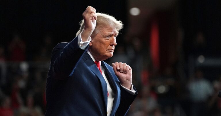 Трамп пропонує перейменувати світові океани: “Океан Трампа” чи “Океан Америк”?