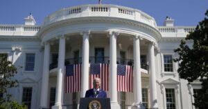 США скасували нові санкції проти Росії: пояснення адміністрації Трампа та реакція