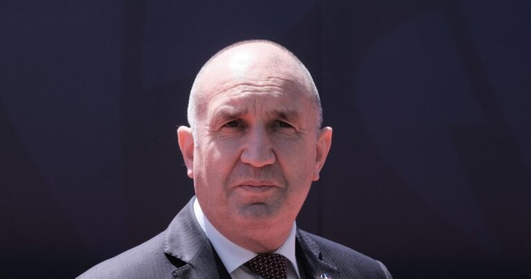 Атака дронів біля Болгарії: загинуло одне судно, серед врятованих – українці