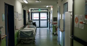 Українська біженка в Німеччині: відмова швидкої та недбале ставлення в лікарні